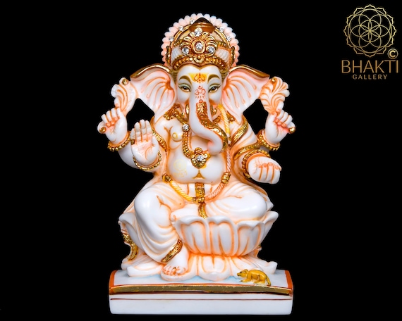 Hand Finished Brass Hanuman Statues - 30cm x 18cm Hand Finished Brass Hanuman Statues - 30cm x 18cm