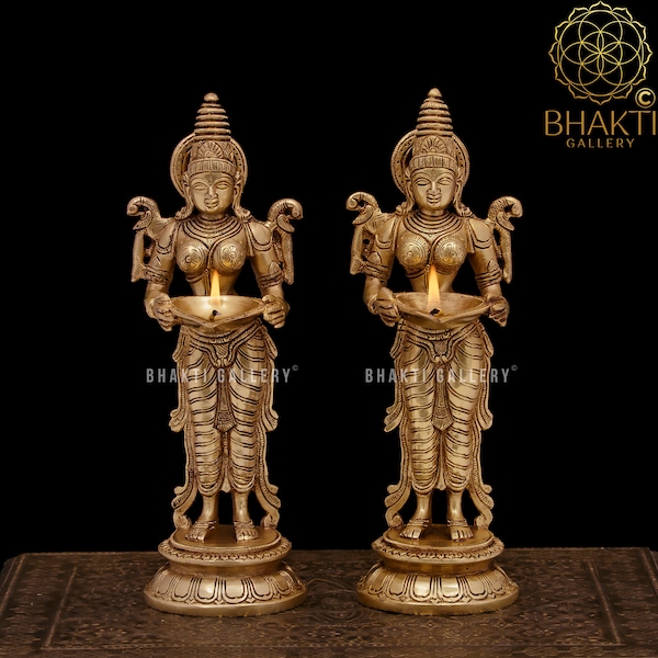 Messing Tiefes Lakshmi Statuenpaar, 30 cm Großes Messing Deepalakshmi Idol mit Goldenem Finish, Messing Tiefes Laxmi Öllampenpaar, Messing Deepalaxmi Figur.