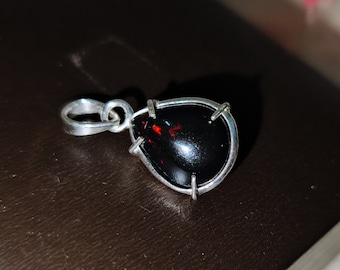Colgante de ópalo negro en plata de ley - Piedra natal de octubre