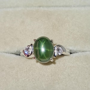 Green Star Sapphire Ring, Star ray gemstone ring, Sterling Silver 925 Ring, Anniversary Ring, Unique stone ring, Promise Ring ,Gift for Her