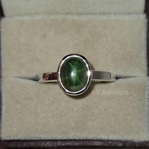 Green Star Sapphire Ring, Star ray gemstone ring, Sterling Silver 925 Ring, Anniversary Ring, Unique stone ring, Promise Ring ,Gift for Her