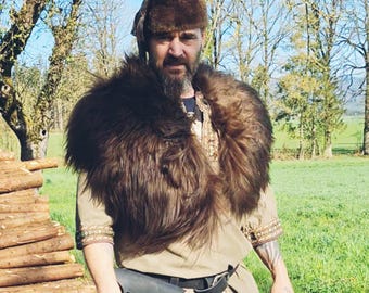 Brown shoulder fur with chain - fur collar silver bronze Vikings Viking clothing cloak costume collar LARP medieval shoulder fur