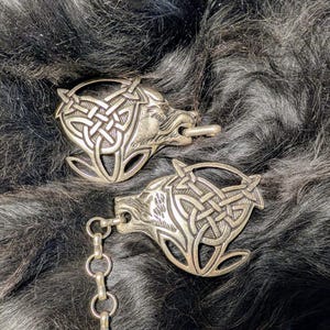 Wolf clasp, silver wolf heads, rivet fitting for coat, fur, suitable for medieval LARP, Vikings, medieval, coat chain, Odin Jarl