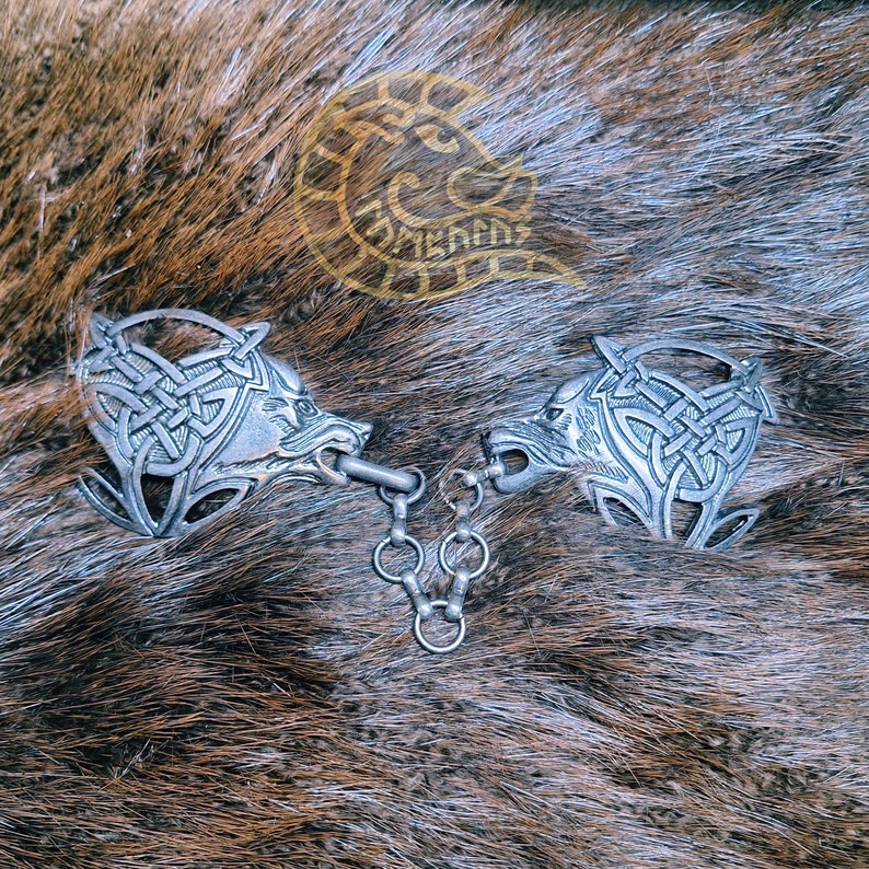 Wolf Clasp Iron Wolf Heads Rivet Fitting voor jas, Bont Past Middeleeuwse Larp Vikingen Middeleeuws, Jasketting, Odin Jarl afbeelding 2