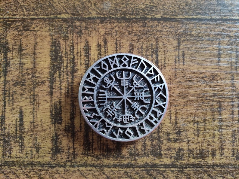 Vegvisir Gürtelschließe Buckle Gürtelschnalle Gothic Biker Wikinger Vikings Tribal Wolfsköpfe Larp Mittelalter Bild 2