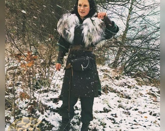 white fur with black tips and bronze silver closure Heidschnucke Vikings Viking clothing costume Larp Middle Ages shoulder fur