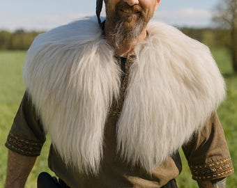 white shoulder fur with chain silver or bronze Heidschnucke Vikings Larp Middle Ages Shieldmaiden Völva Wedding Viking Oracle Cape