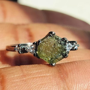 Genuine Rough Hexagon Moldavite Ring Raw/925 Sterling Silver Handmade Ring gemstone Healing Moldavite/ ring Natural Czech Republic/Raw Ring