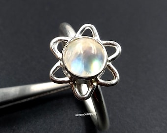 Anillo de piedra lunar arcoíris: hecho a mano en plata de ley 925 con piedra de nacimiento de junio.