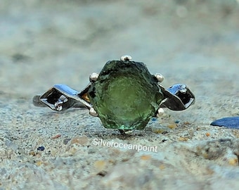 Hexagon Moldavite Ring Rough/925 Sterling Silver Naturel Handmade gemstone ring Healing Moldavite/Genuine Czech Republic/Raw