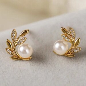 Design Pearl Hoop Earrings, 925 Sterling Silver Genuine Pearl/Studs/ Stud /Gold Pearl Studs Bridesmaid Earrings Birthday Gift Wedding