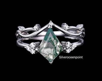 Kite Moss Agate Ring: 925 Sterling Silver Oxidized Band