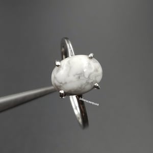 WHITE Howlite Rings, 925 Sterling Silver engagement Ring Handmade Jewelry, Raw Rough Gemstone/Hippie /Natural oval Howlite Gems