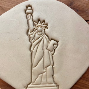 Tagliabiscotti Statua della Libertà con dettaglio