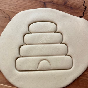 Bee Hive Cookie Cutter with detail