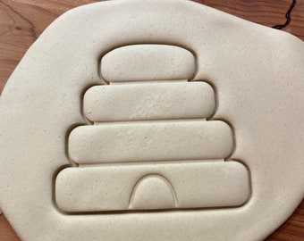 Bee Hive Cookie Cutter with detail