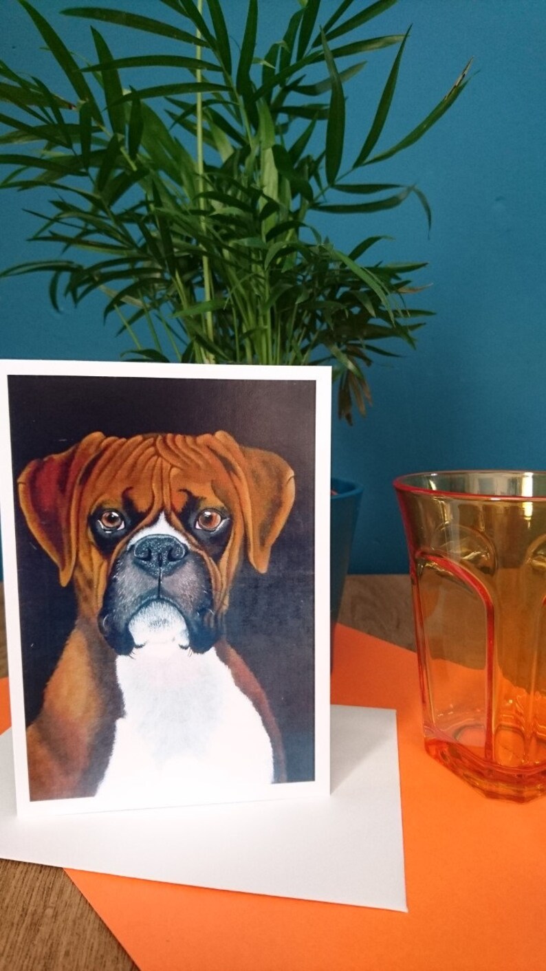 Leuke wenskaart met een hoopvol kijkende boxer hond image 1