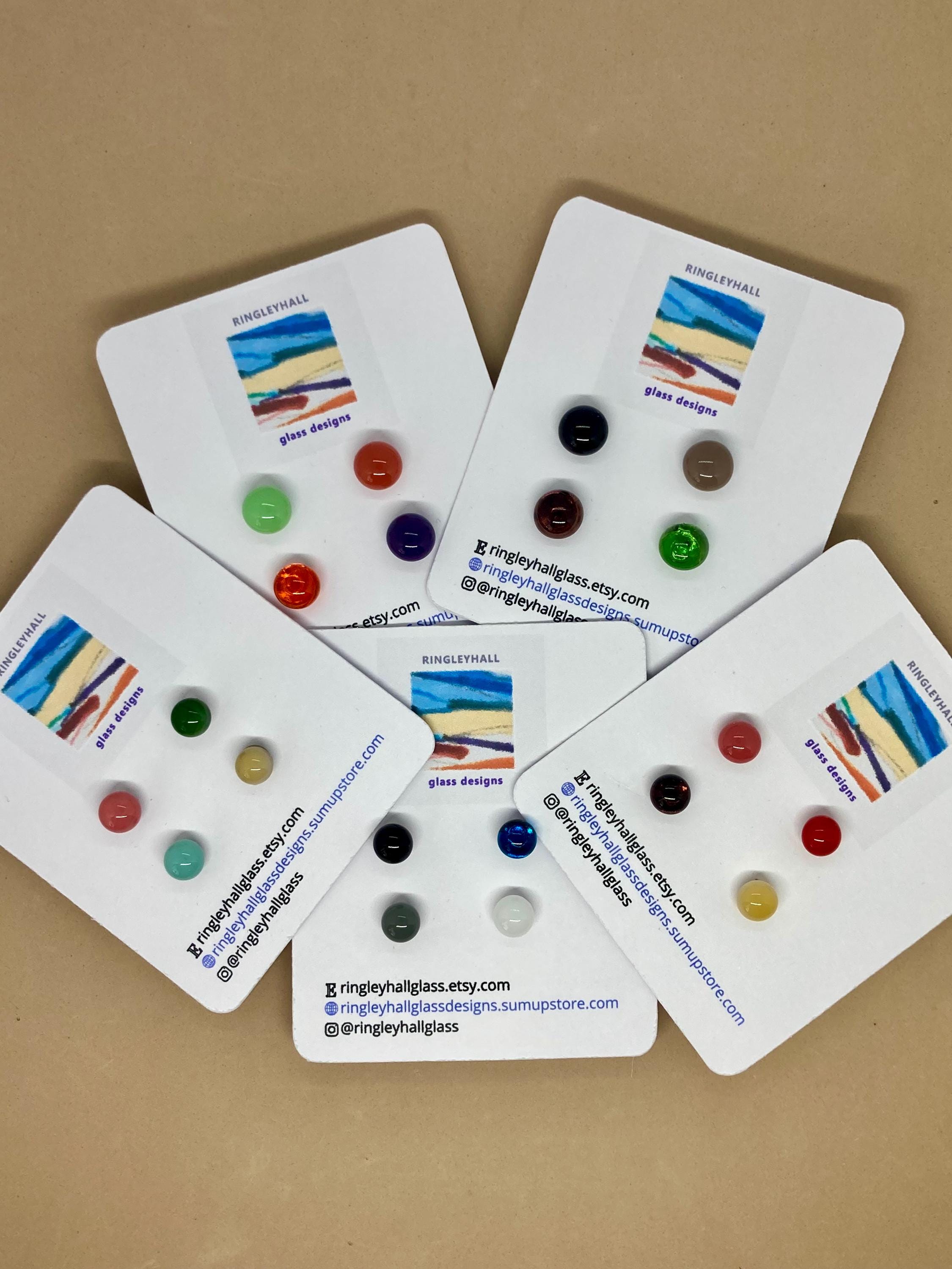 Set of 4 everyday modesty pins/extra buttons