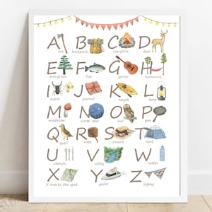 Impression alphabet pour chambre d&#39;enfant de camping, affiche alphabet, affiche alphabet, affiche ABC, alphabet de l&#39;aventure, impression aquarelle, décoration de chambre d&#39;enfant, marron