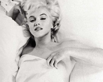 Marilyn Monroe Bed - Etsy UK