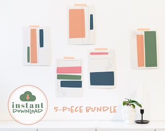 Puede incluir: Cinco impresiones de arte abstracto con formas geométricas en tonos de rosa, verde, azul y naranja. Las impresiones están dispuestas en una pared blanca con un estante blanco debajo. El texto "5-PIECE BUNDLE" está escrito en naranja en el estante.