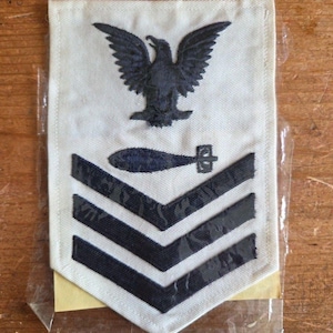 Vintage WWII US Navy Petty Officer 1st Class Torpedoman Rating Badge Patch Lion Brothers Military Insignia USN tm Uniform nos