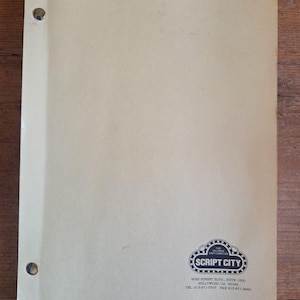 Scénario vintage de la série télévisée « Home Improvement » (années 90), « Nothing More Than Feelings » avec Tim Allen. Objet de collection.