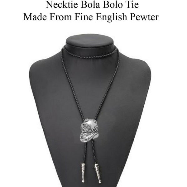 Collar con casco de buceo de peltre, corbata vaquera estilo western, corbata bolo, código PPU01, unisex, baile en línea, vaquero, salvaje oeste.