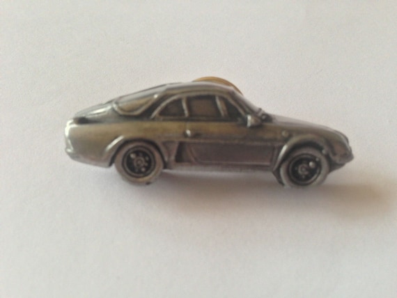 ★key*s collection★クラシックカー★英国 クラシックな英国車アルピーヌA110 ref209 車のキーホルダーまたは