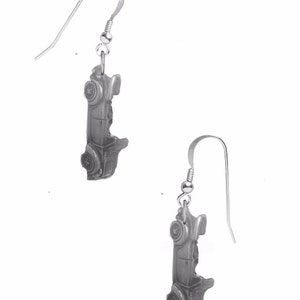 Classic car Beetle Cabrio (Curved Screen) ref301  on hook Earrings sterling silver 925  light weight amazing details