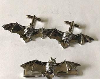 Bat made from fine English pewter cuff link or tie slide or the set or stick pin codea34