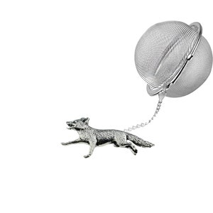 Boule à thé en acier inoxydable de 5 cm (2 pouces) avec différents motifs de renards et de loups. Infuseur sphérique en maille. Motifs renard, loup et loups.