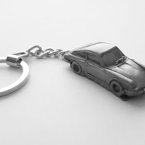 classic German sports car 911 ref186 car keyring  or pin badge classic car