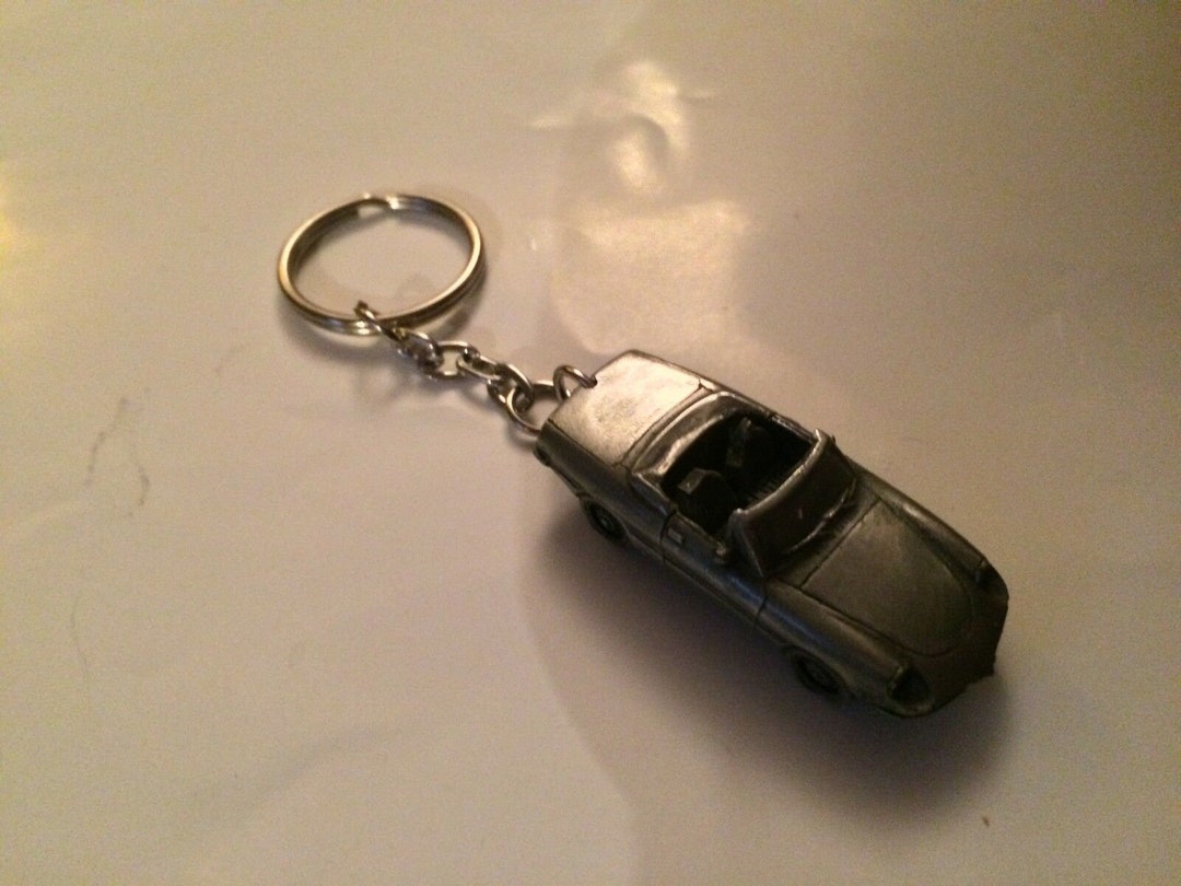 Classic Italian Sports Car Romeo kham Tail Spider Ref3 Car Keyring or