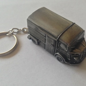 classic French car pewter effect HY Van ref43 car keyring  or pin badge classic car