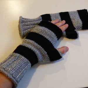 gants tricot écru pour enfant avec ficelle - noir