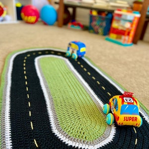 RaceTrack Play Mat Rug, crochet