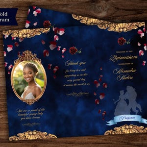 Puede incluir: Un programa tríptico con fondo azul marino, filigranas doradas y una foto de una joven. El programa incluye texto que dice "Celebración de Quinceañera de Alexandra Mulero" y "Gracias por estar aquí".