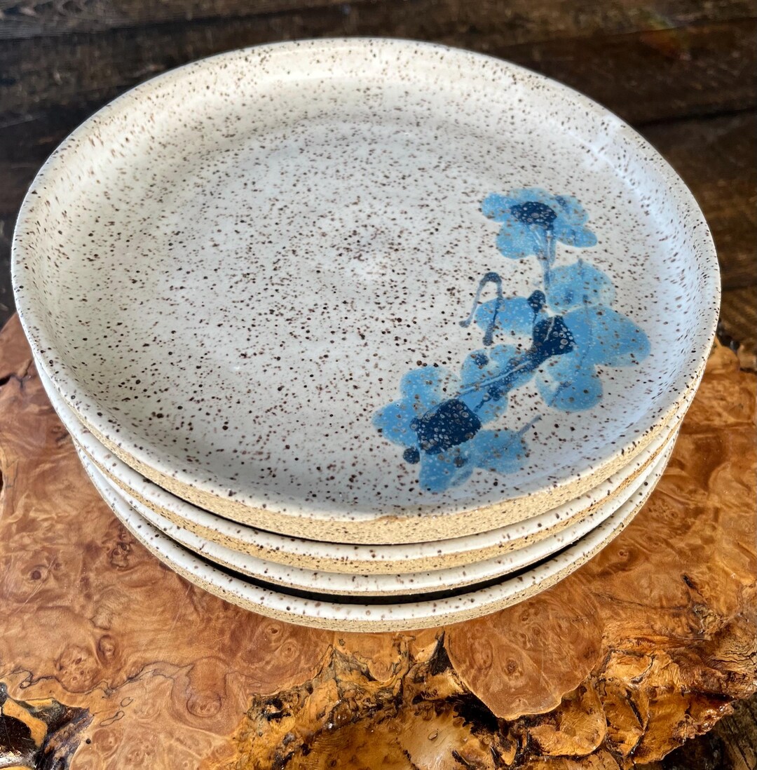 皿、皿。黒い皿に白い斑点や青い斑点があるもの - Etsy 日本