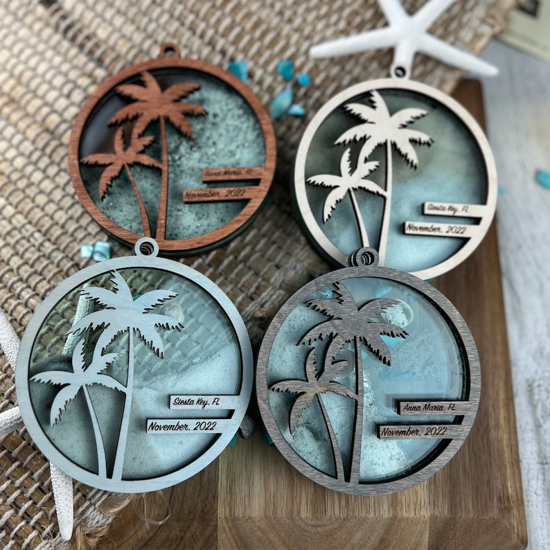 Sand keepsake, beach wedding, ocean vacation. 

Top left: Cherry, Wood back
Top Right: Natural, wood back
Bottom left: Blue, Acrylic back
Bottom right: Gray, Acrylic back