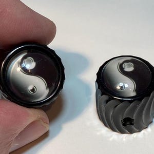 Yin Yang Guitar Knob (pair)