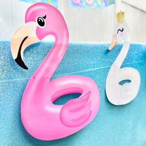 Flamingo Pool Float Garland PRINTABLE, Flamingo Pool Floatie Banner, Swim Tube Ring Pool Float, Swan Party Decoration, Digital Download