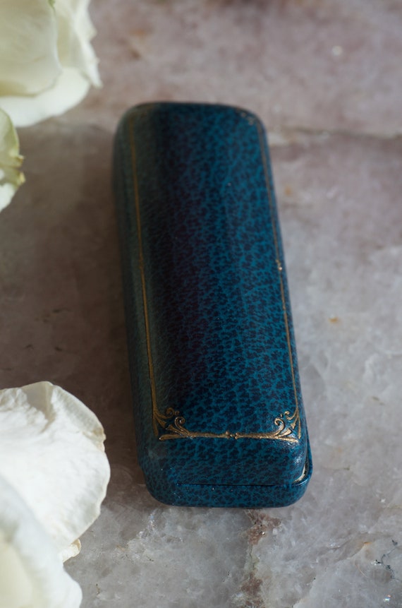 Edwardian Blue and Gold Pin Box Circa 1920s - image 4