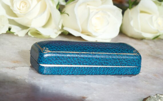 Edwardian Blue and Gold Pin Box Circa 1920s - image 2