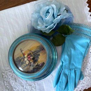 Vintage 50s Powder Puff Music Box | Metal Powder Puff Music Box | Glass Coverered Lid Jewelry Box | Bridal Shower | Valentine Gift