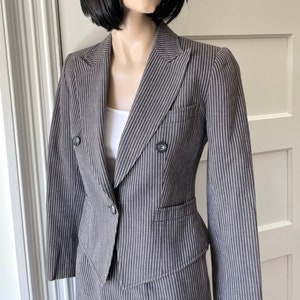 Vintage 80s Woman Pinstripe 2 pcs Skirt Set | Women 80s Power Suit | 80s Tailored Blazer & Mini Skirt Suit | Tailored Women Suit | S 4-5