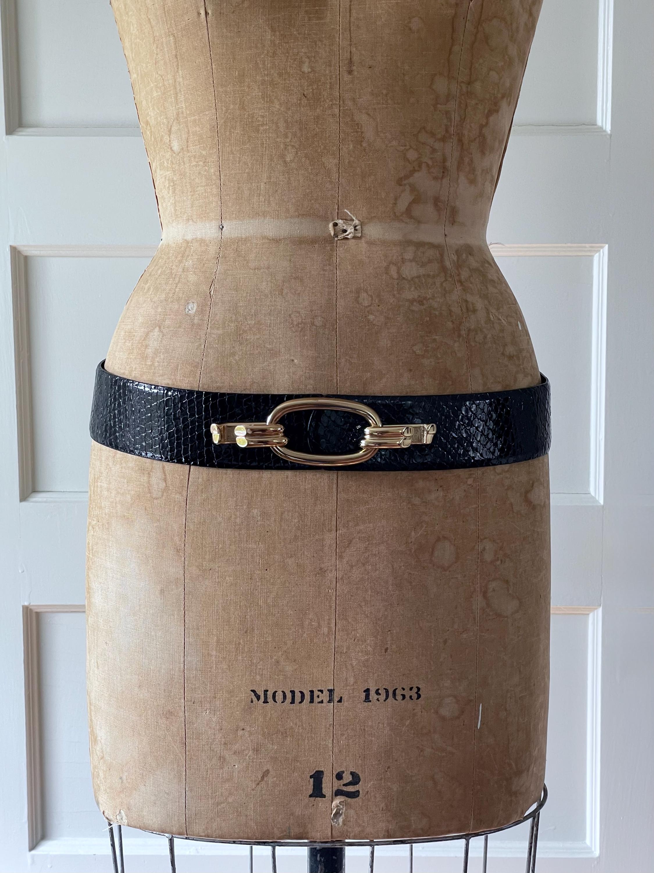 Vintage 90s Black Snakeskin Embossed Leather Belt Gold Sculptural Buckle Skinny Buy Black Snakeskin Embossed Belt With Gold Buckle 2.5 Cm  main image 2