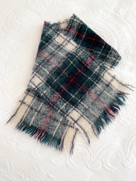 Plaid Pattern Mohair-feel Scarf