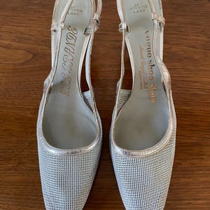 Vintage 60s Silver Slingback Pumps | Silver Mesh & Leather Shoes | Close Toe Pumps | Retro Glam | Wedding Shoes | Formal Evening Shoes | S6