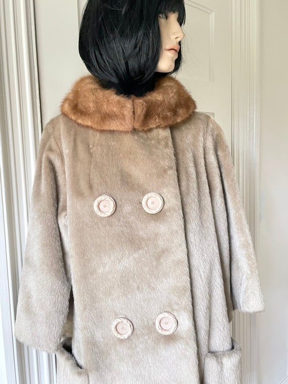 1950s Vogue Faux Fur Wool Cape with Matching Removabl… Gem